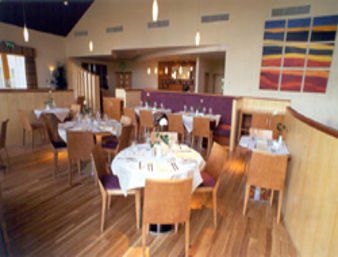 Ramada Hotel And Suites At Lough Allen Drumshanbo Restaurant foto